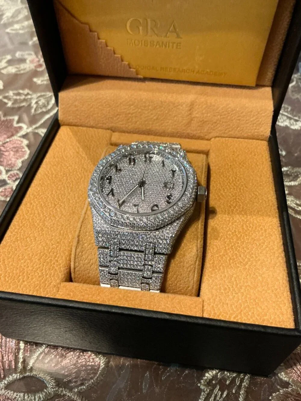VVS1 Moissanite (Crazy on tester) AP Watch